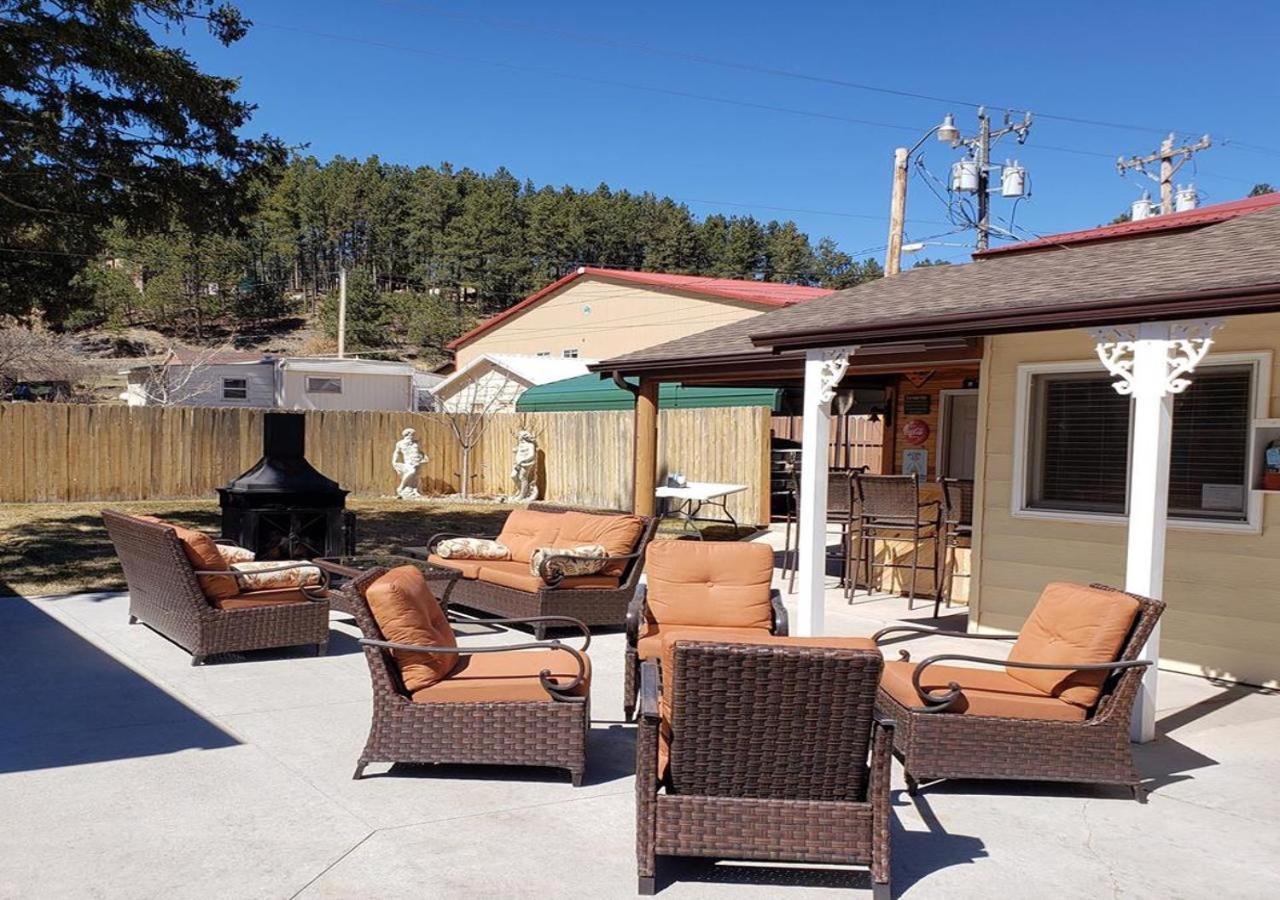 Harney Peak Inn Hill City Exterior foto